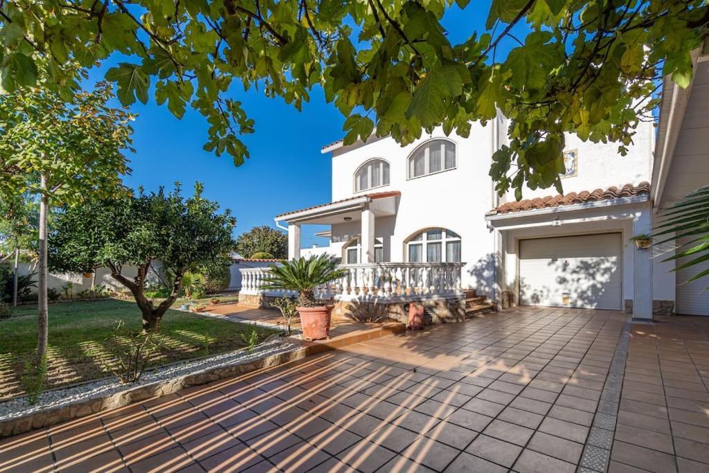 אמפוריבראבה Sm21-Gran Casa De Vacaciones En La Playa, 4 Habitaciones, Climatizada, Piscina, Barbacoa Y Wifi מראה חיצוני תמונה