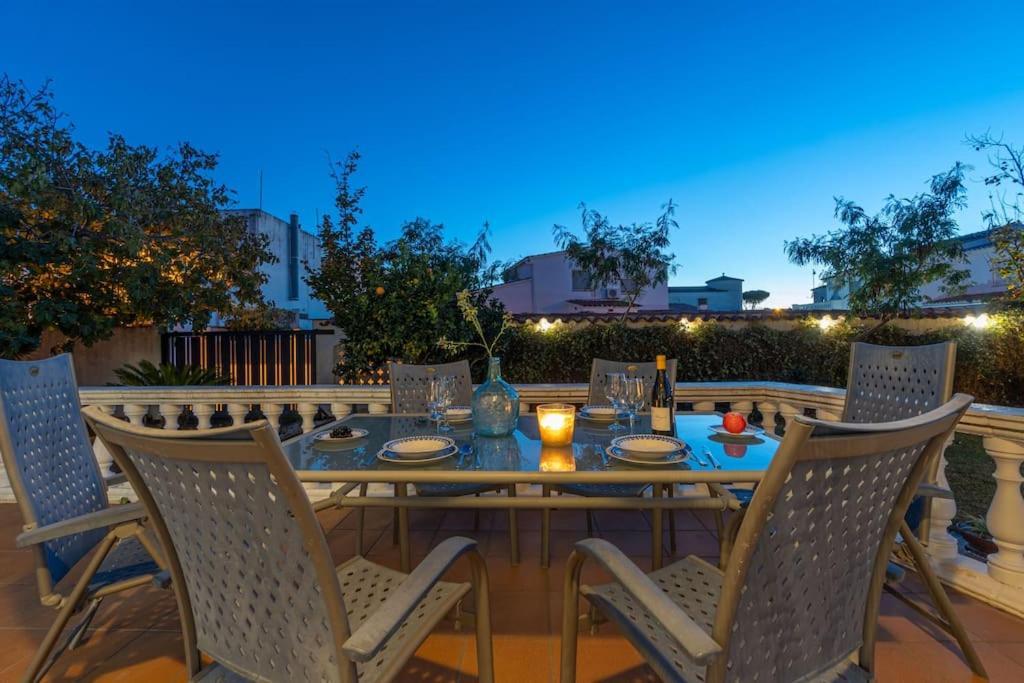 אמפוריבראבה Sm21-Gran Casa De Vacaciones En La Playa, 4 Habitaciones, Climatizada, Piscina, Barbacoa Y Wifi מראה חיצוני תמונה