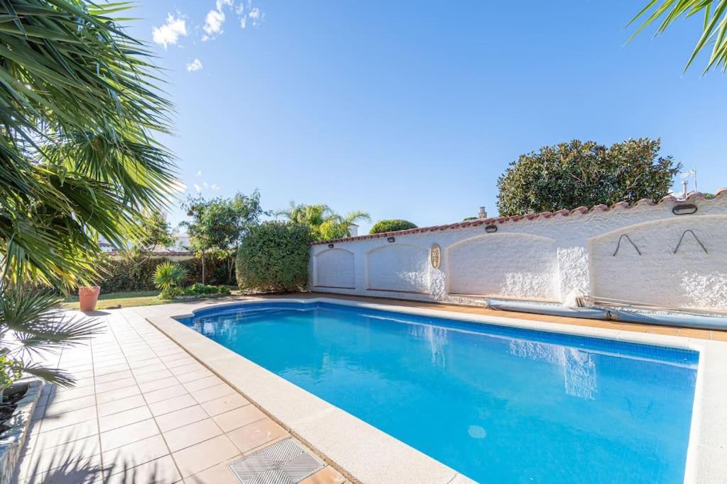 אמפוריבראבה Sm21-Gran Casa De Vacaciones En La Playa, 4 Habitaciones, Climatizada, Piscina, Barbacoa Y Wifi מראה חיצוני תמונה